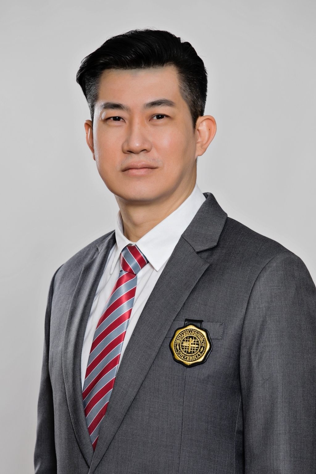 รศ.ดร.กิตติกรณ์ นพอุดมพันธุ์